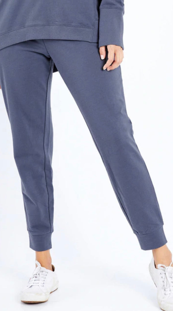 Lindsay Jogger